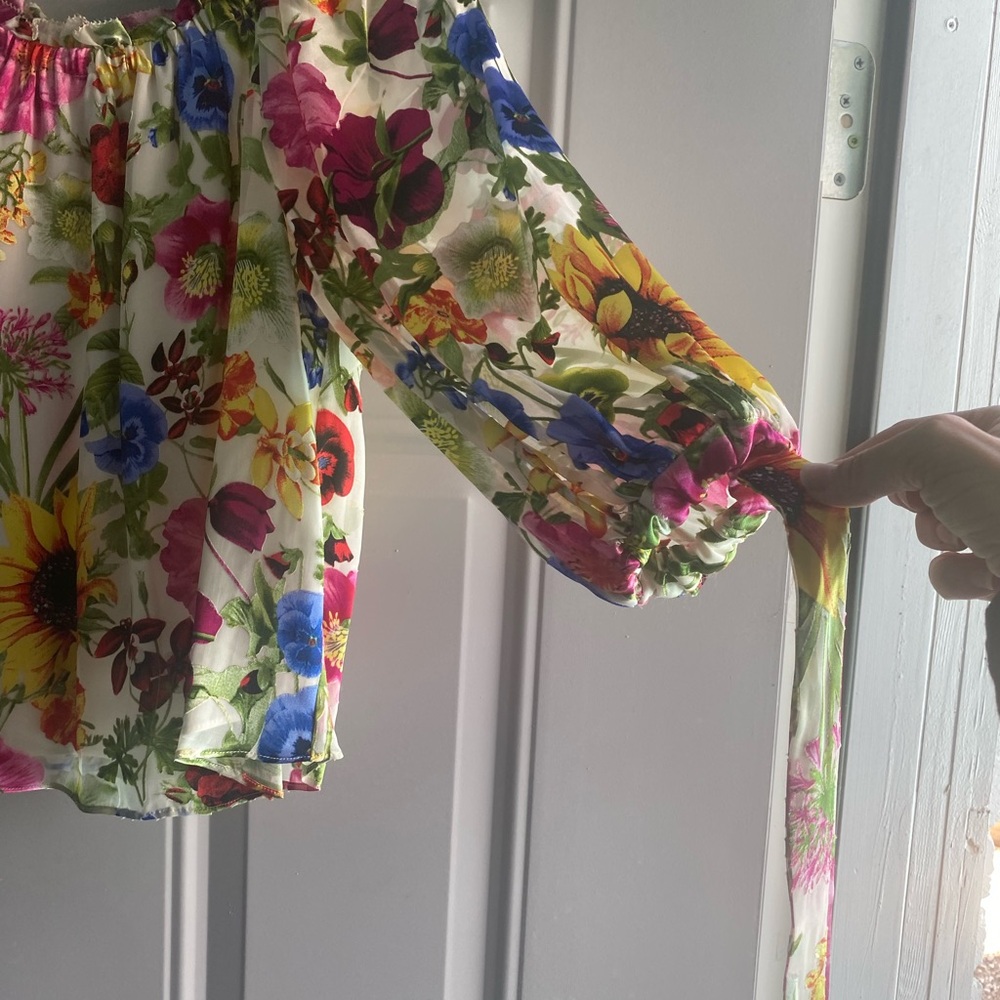 NWT Alice + Olivia Alta Top in Sunday Stroll, XS - Picture 4 of 11